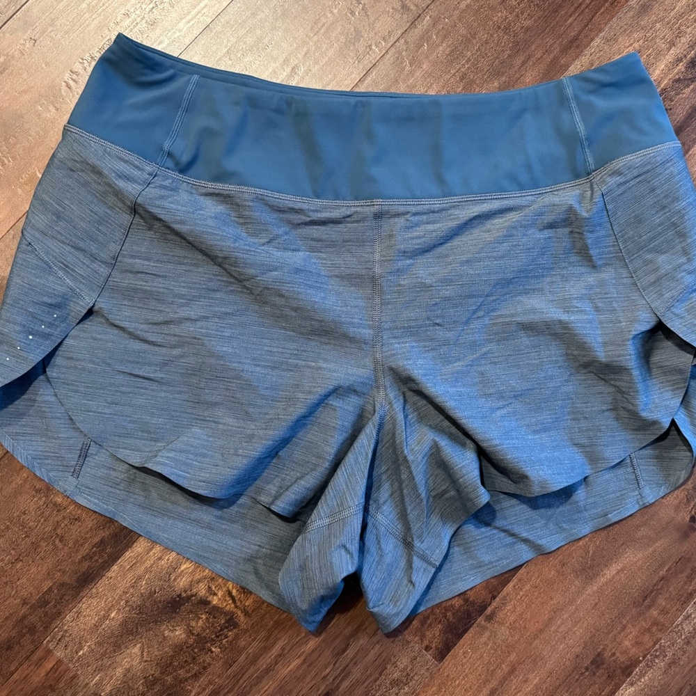 Athleta Run With It 3.5” Shorts